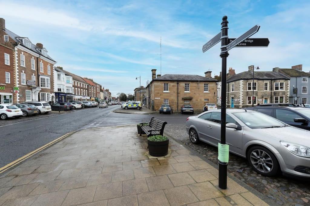 Villa In The Heart Of It! Stokesley Exterior foto